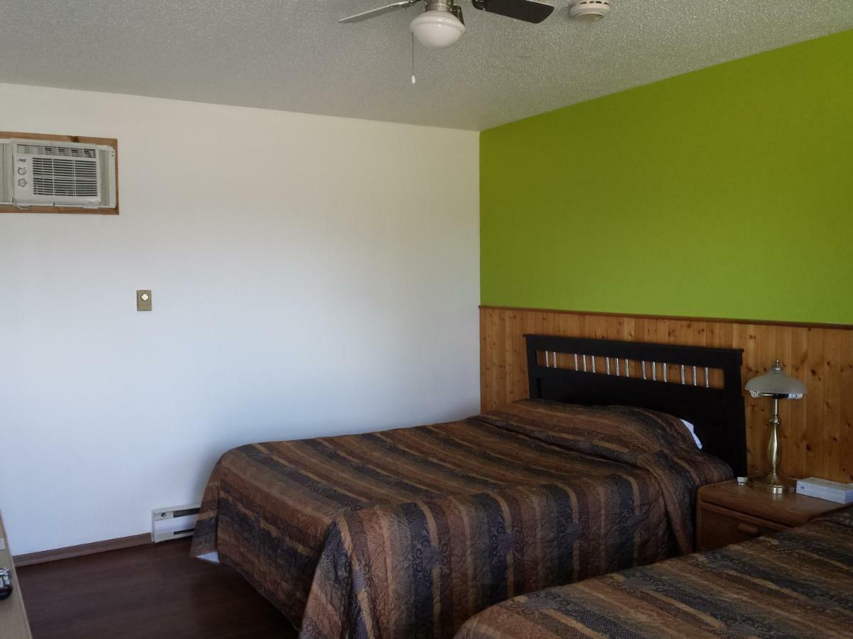 Moosomin Motel Eksteriør billede